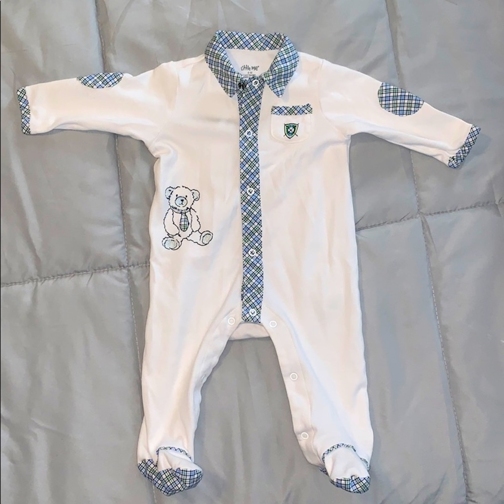 (2 for $15) Adorable footed pajama outfit- EUC